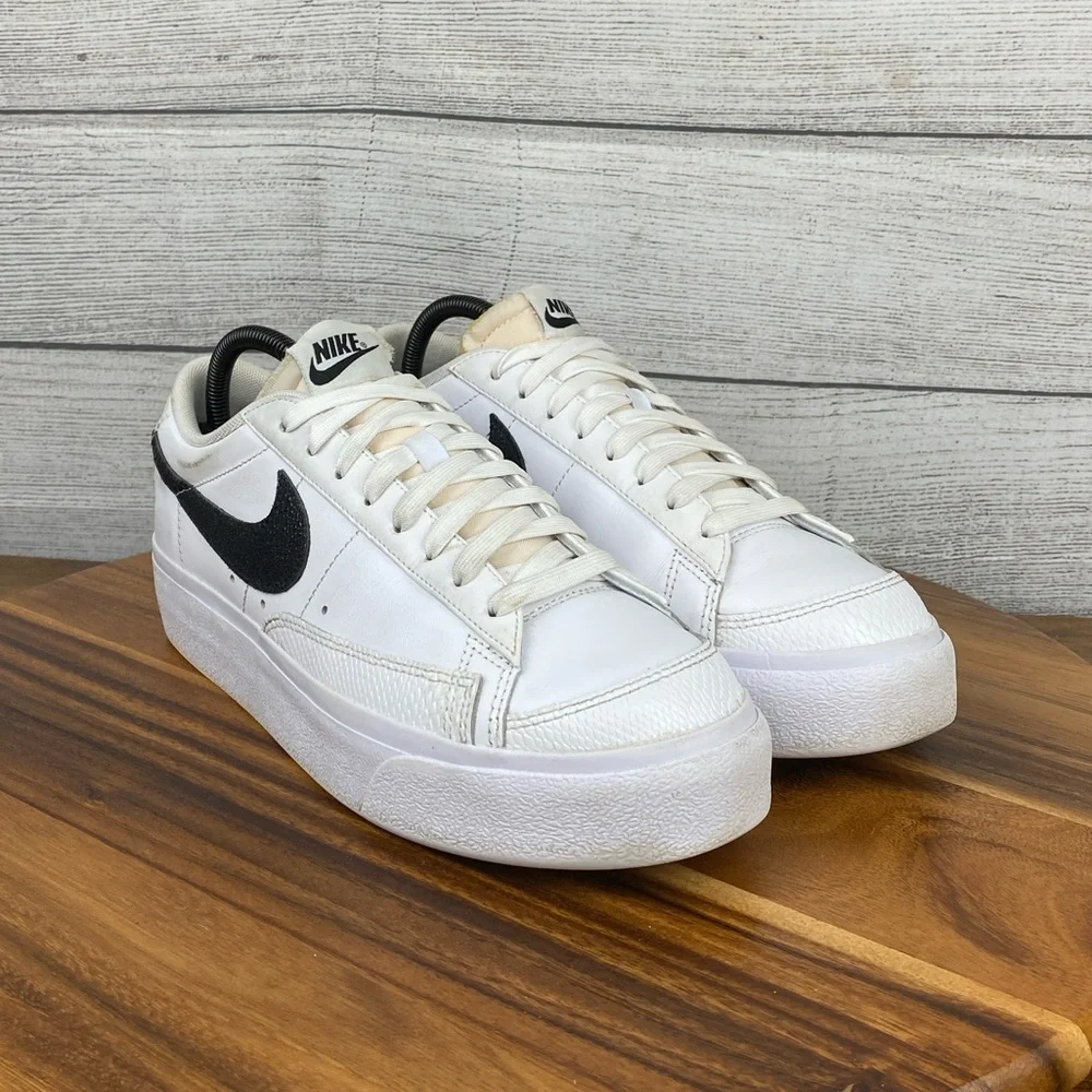 Nike Blazer Low Platform White Black Snakeskin Shoes DZ5210-100 Women’s Size 10